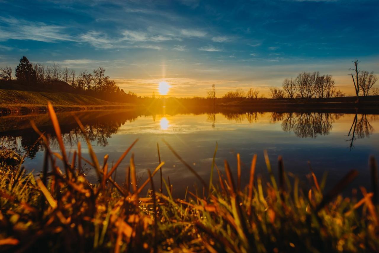 Apartman Stari Toranj Vukovar Esterno foto
